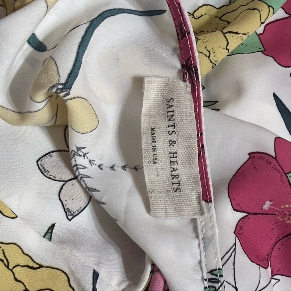 Chic Floral V-Neck Blouse 1X - Picture 5 of 5